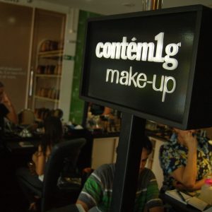 Contém 1g